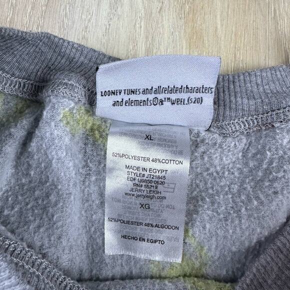 Looney Tunes All Over Print Cropped Crew Neck Pullover Sweatshirt Size XL - Picture 11 of 12